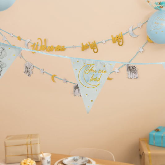 Vlaggenlijn baby safari boy 'You are loved' (6m)